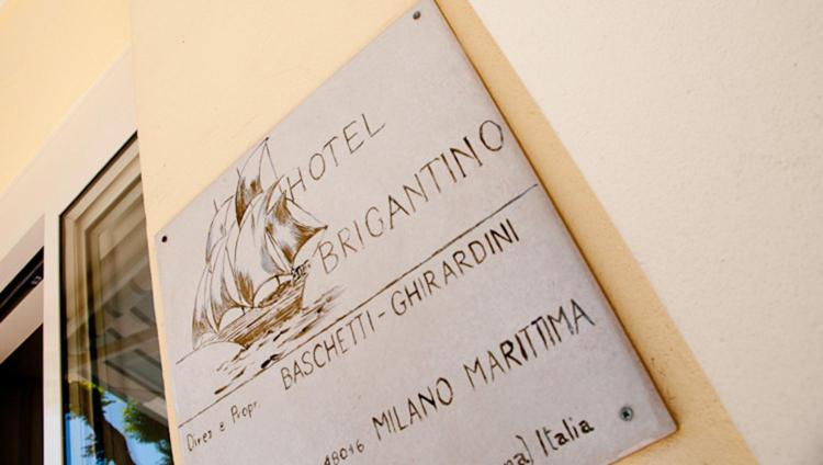 Hotel Brigantino ミラノ・マリッティマ エクステリア 写真