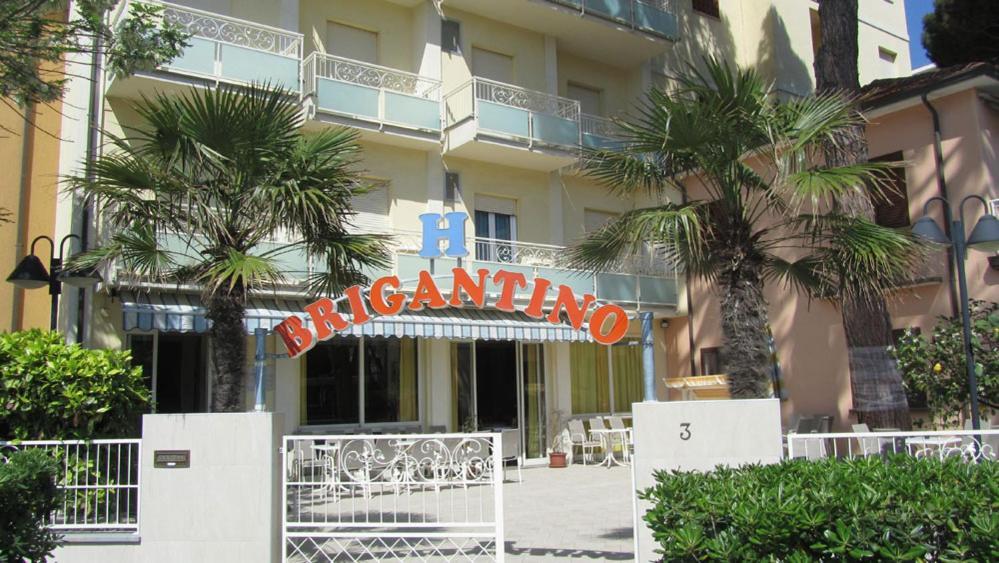 Hotel Brigantino ミラノ・マリッティマ エクステリア 写真