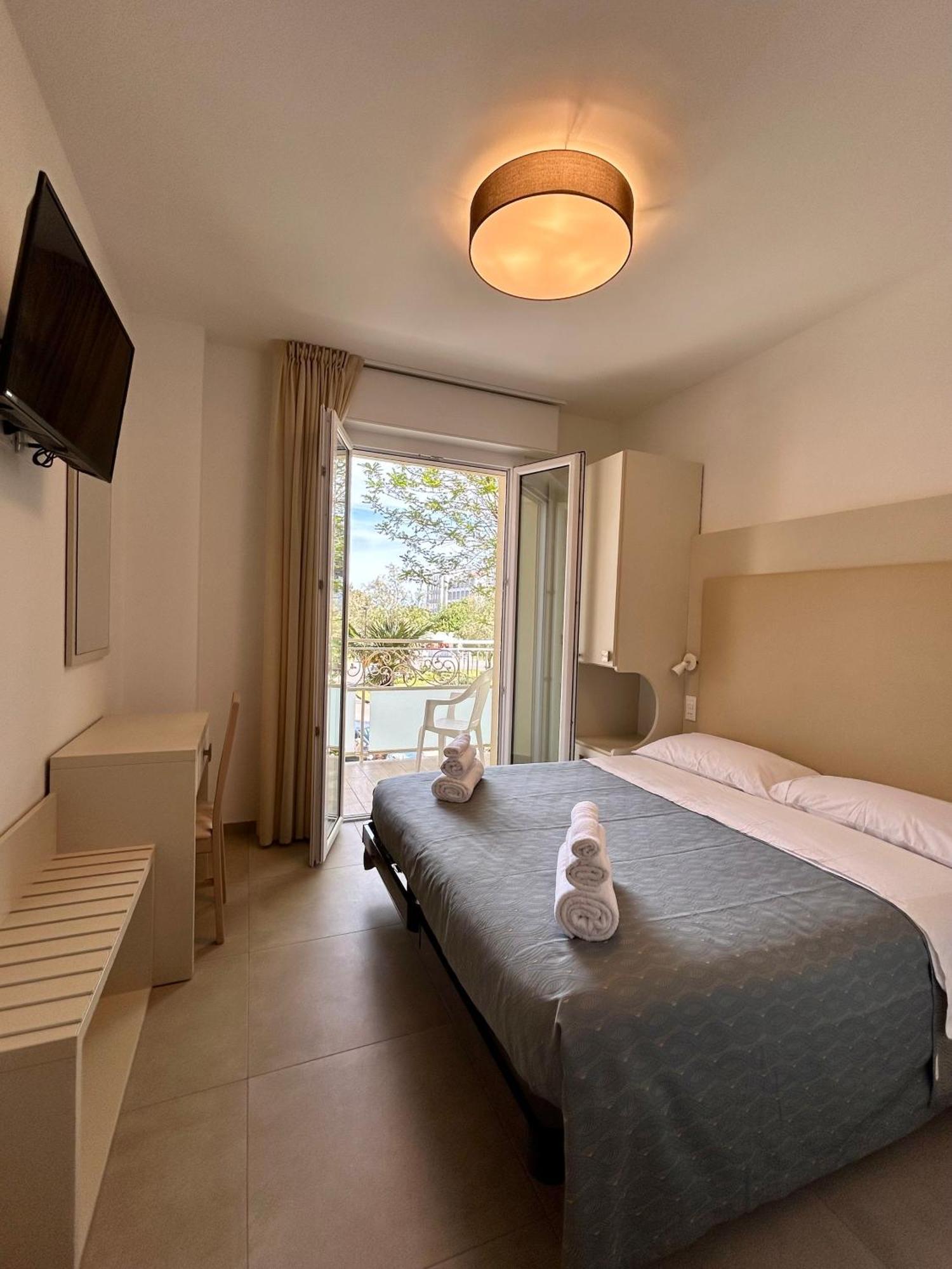 Hotel Brigantino ミラノ・マリッティマ エクステリア 写真